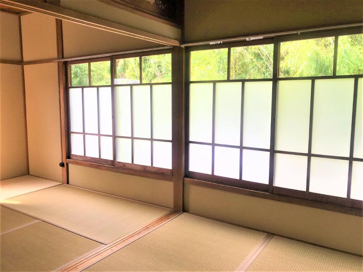 ゲストハウス三軒家 Shirahama Esterno foto